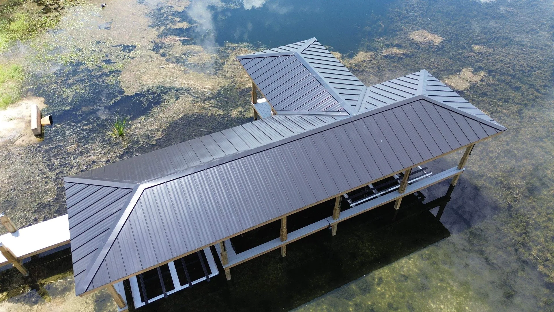 Gold Key Roofing metal roof project from the company's project gallery